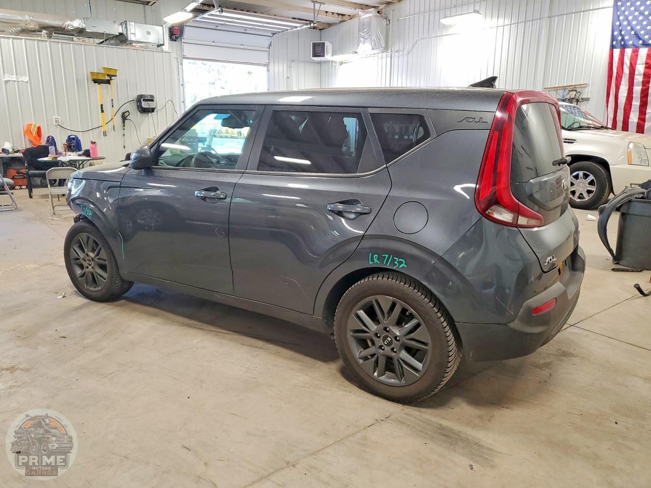 2021 KIA SOUL — фото 2