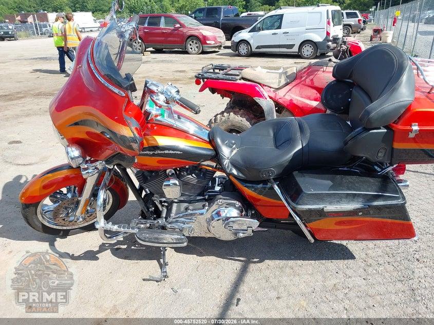 2013 HARLEY-DAVIDSON FLHTCUSE (CVO ULTRA CLASSIC SCREAMIN EAGLE) CVO ULTRA CLS ELECTRA GLD — фото 12