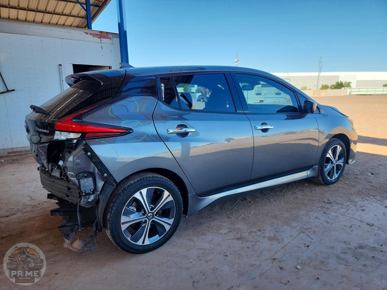 2022 NISSAN LEAF — фото 2
