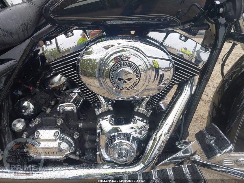 2007 HARLEY-DAVIDSON FLHTCUI (ULTRA CLASSIC ELECTRA GLIDE) — фото 8