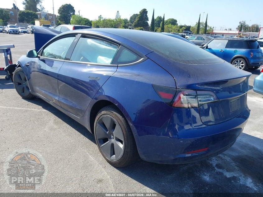 2022 TESLA MODEL 3 REAR-WHEEL DRIVE — фото 3