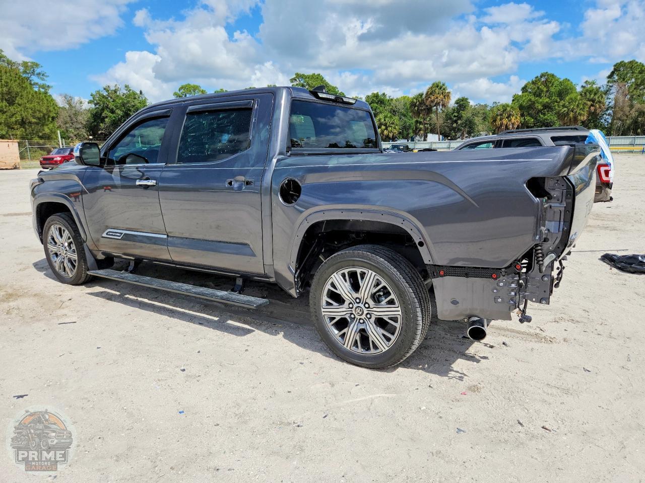 2024 TOYOTA TUNDRA — фото 2