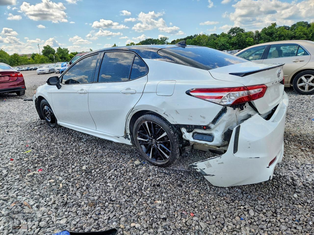 2020 TOYOTA CAMRY — фото 2