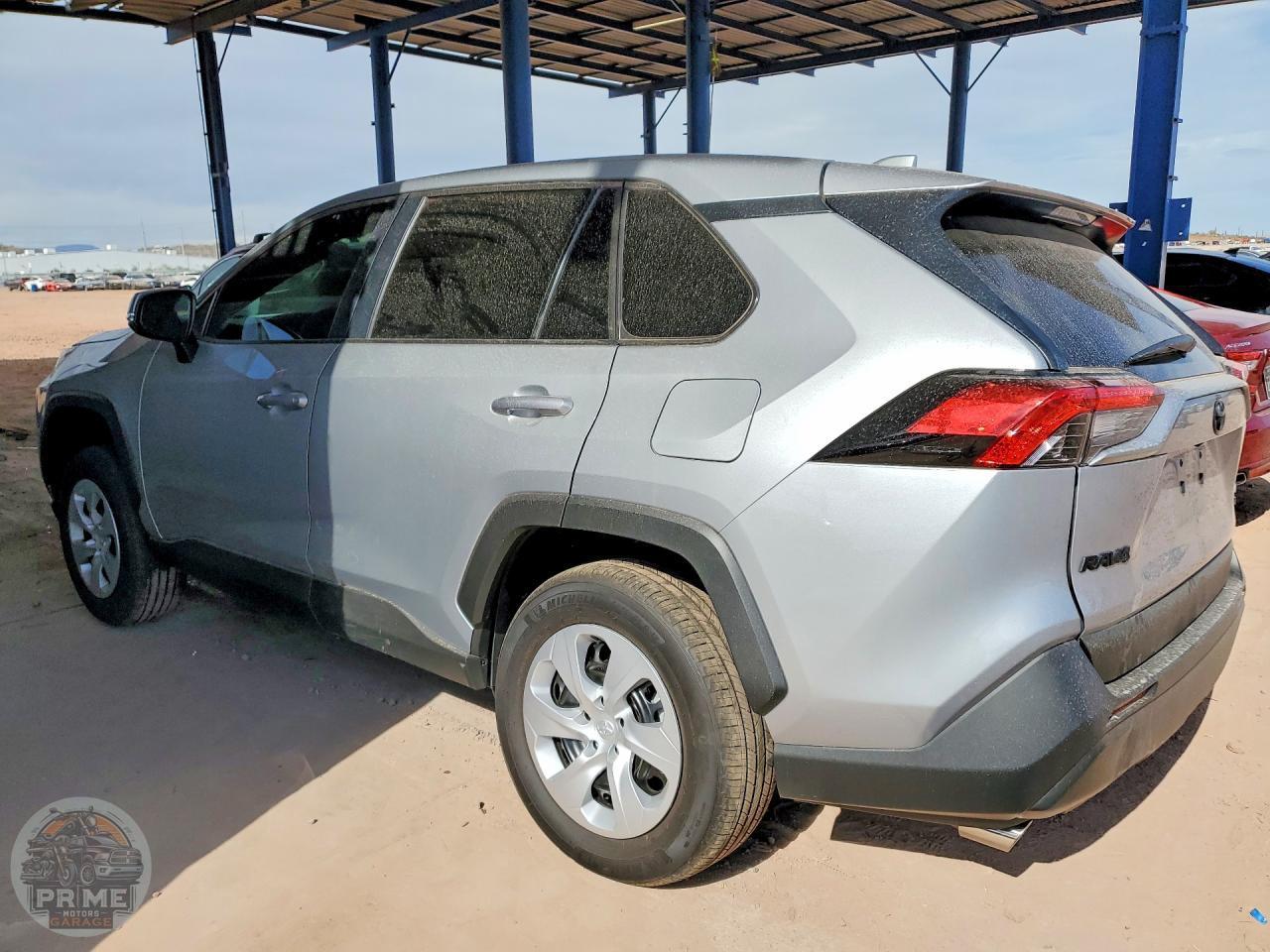 2025 TOYOTA RAV4 — фото 2