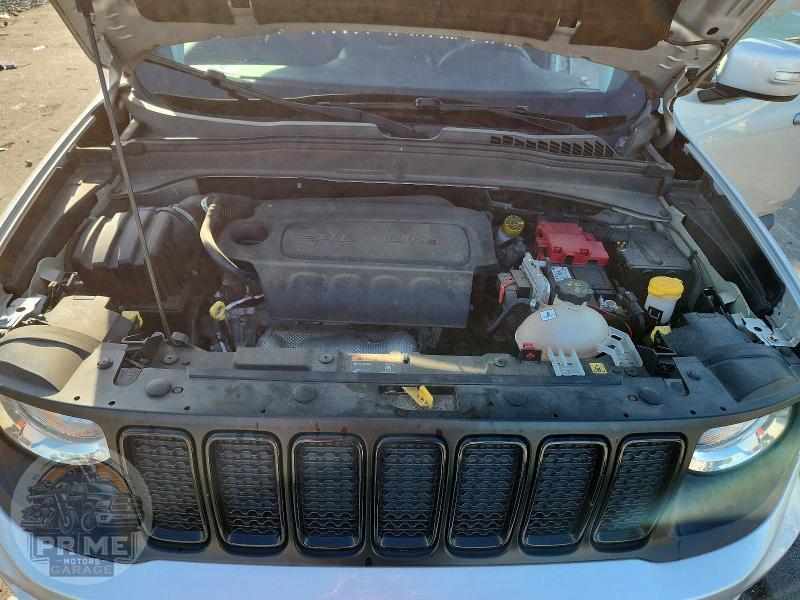 2020 JEEP RENEGADE — фото 11