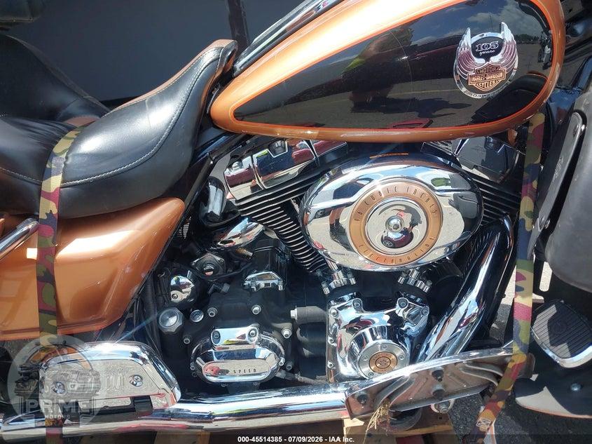2008 HARLEY-DAVIDSON FLHTCUI (ULTRA CLASSIC ELECTRA GLIDE) 105TH ANNIVERSARY EDITION — фото 8