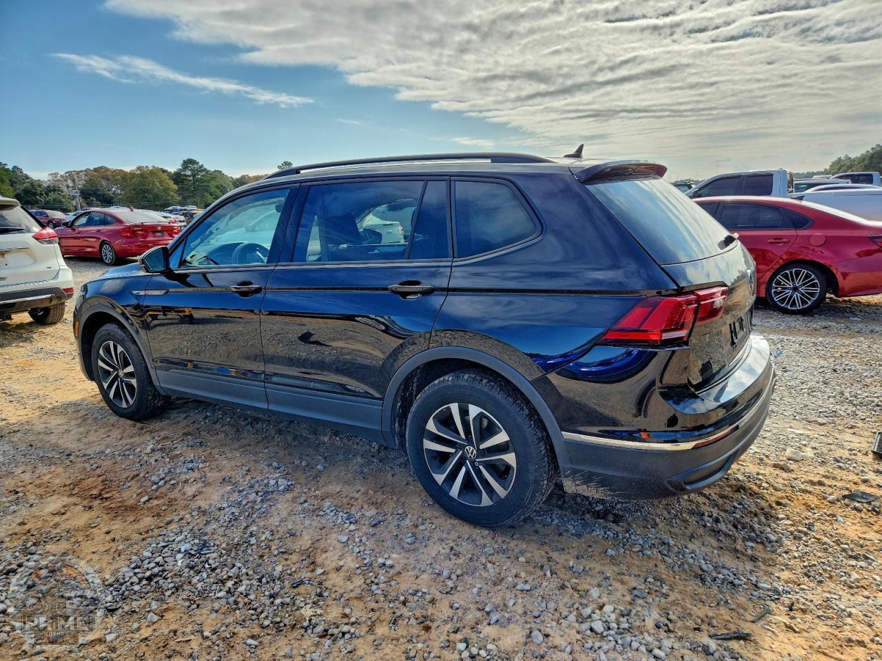 2023 VOLKSWAGEN TIGUAN — фото 2