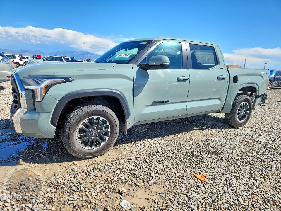 2025 TOYOTA TUNDRA — фото 1