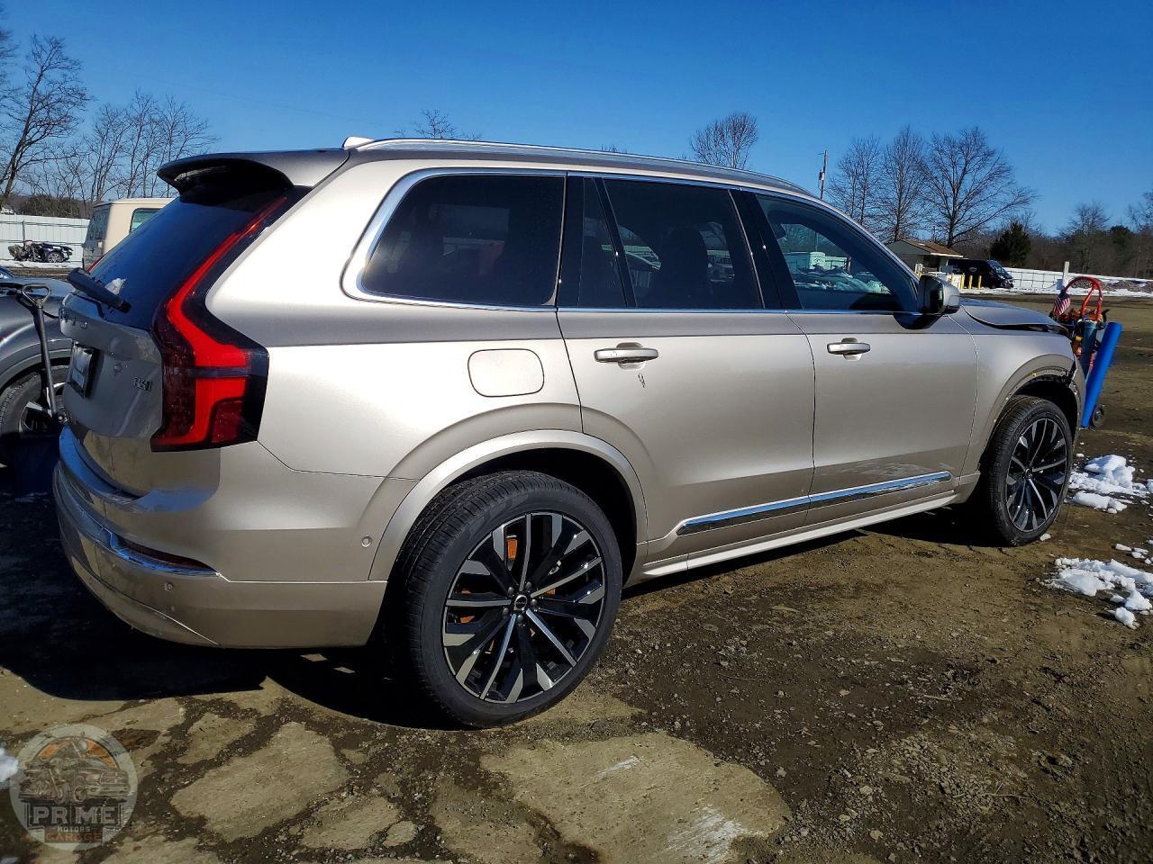 2026 VOLVO XC90 — фото 3