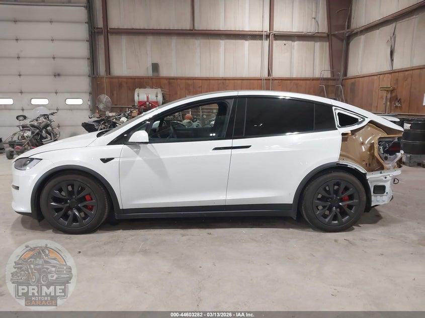 2025 TESLA MODEL X PLAID — фото 15