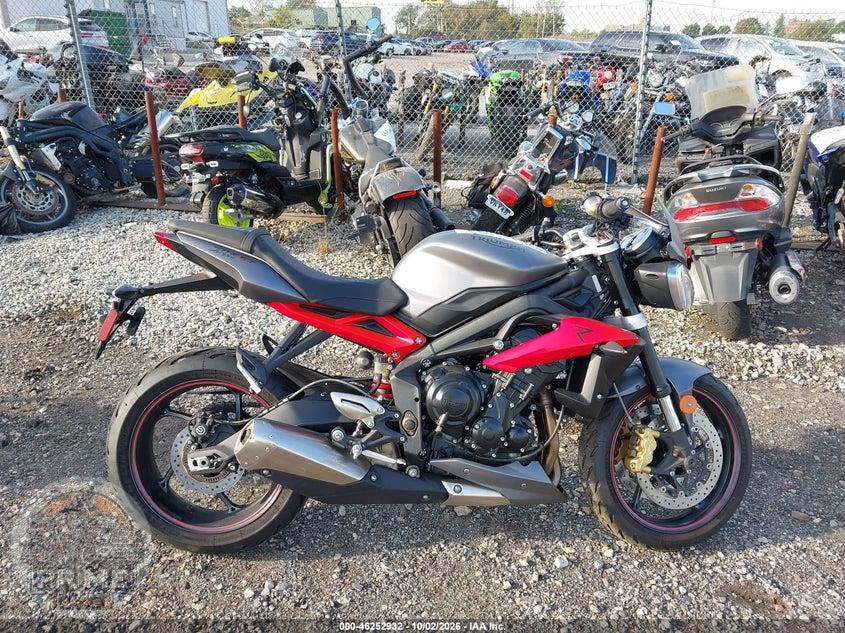 2016 TRIUMPH MOTORCYCLE STREET TRIPLE R/ABS — фото 12