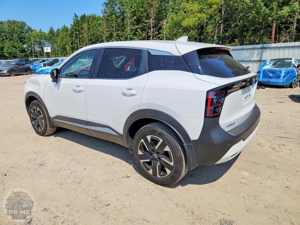 2025 NISSAN KICKS — фото 2
