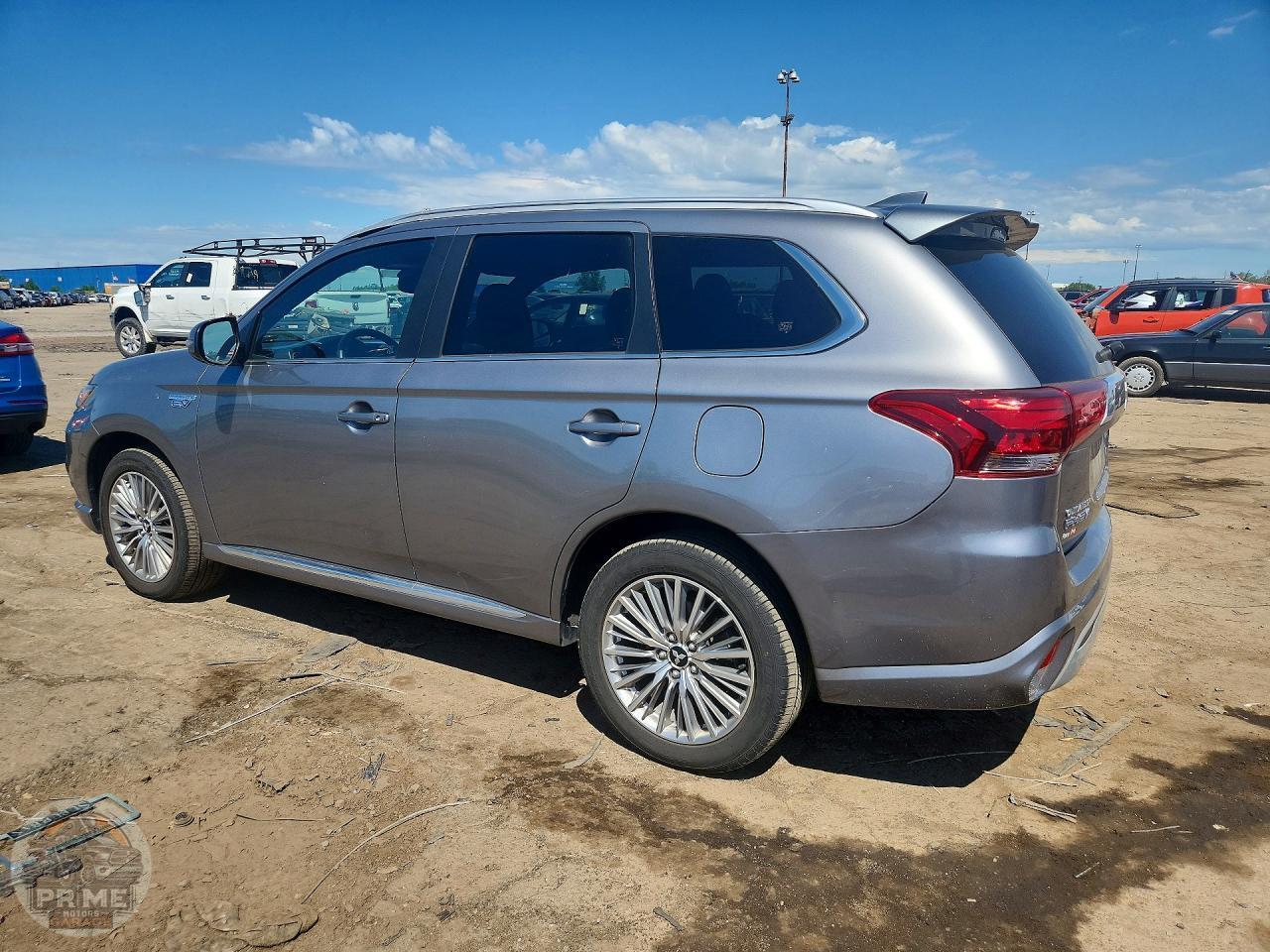 2022 MITSUBISHI OUTLANDER — фото 2