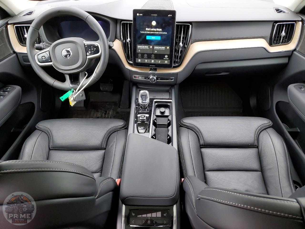 2026 VOLVO XC60 — фото 8