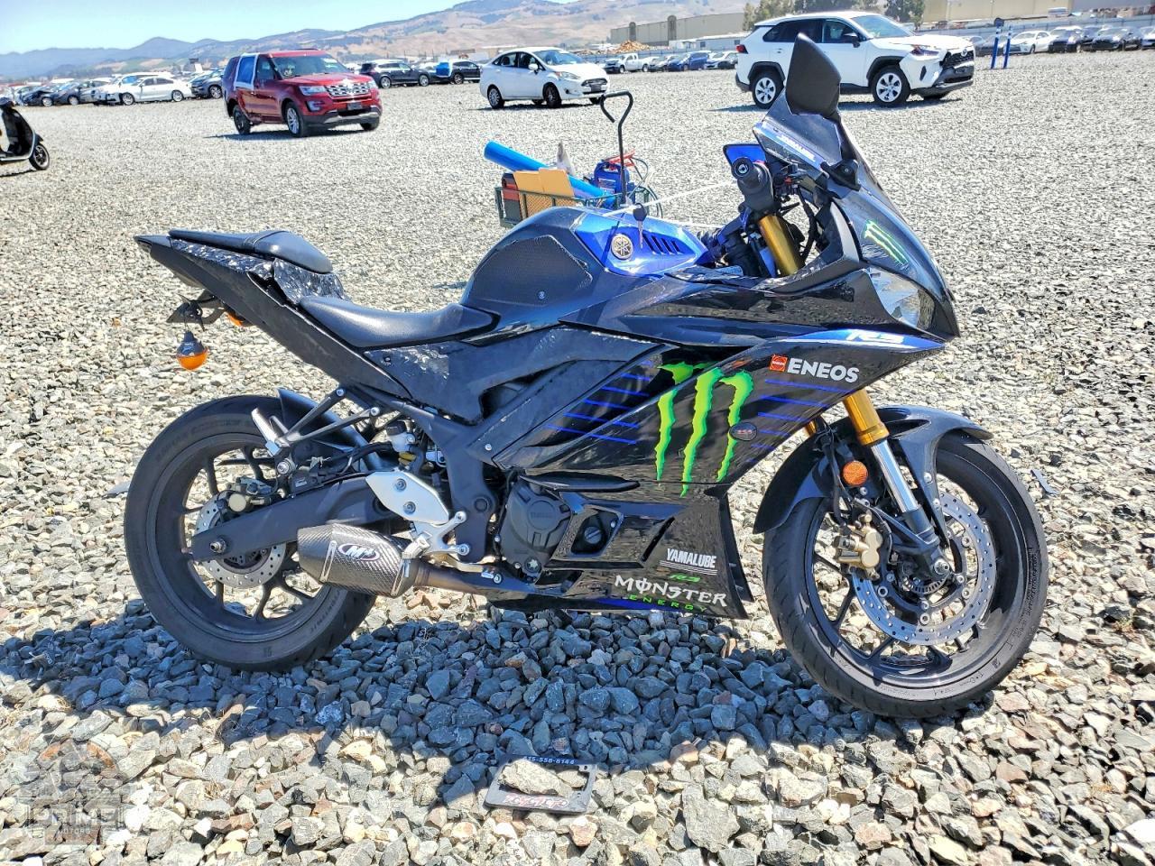 2021 YAMAHA YZFR3 — фото 1