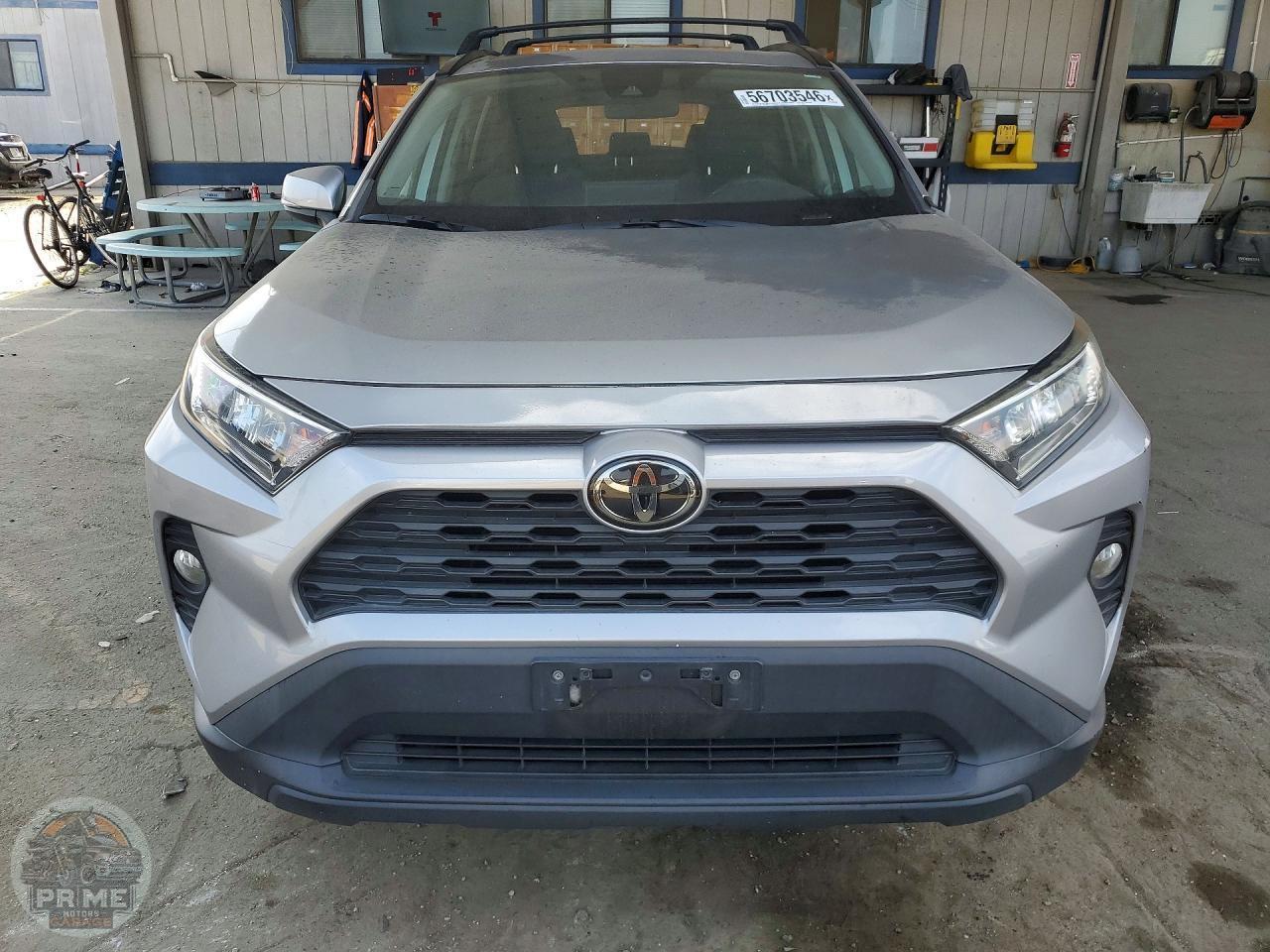 2020 TOYOTA RAV4 — фото 5
