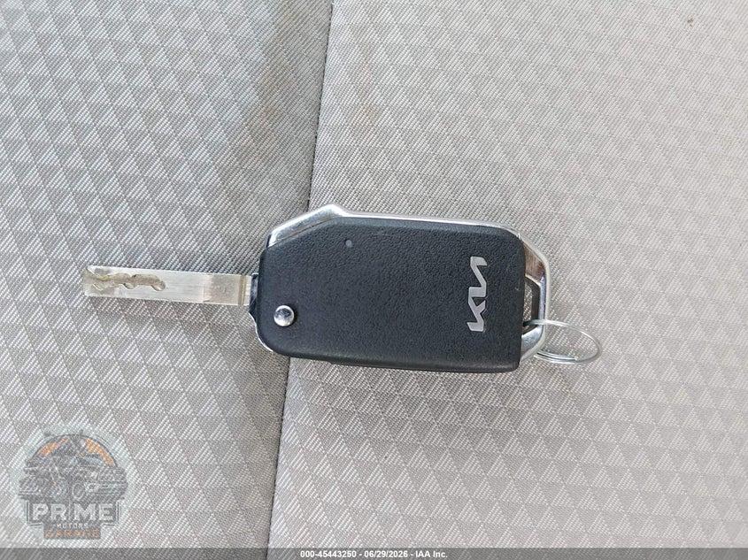 2022 KIA SOUL LX — фото 10