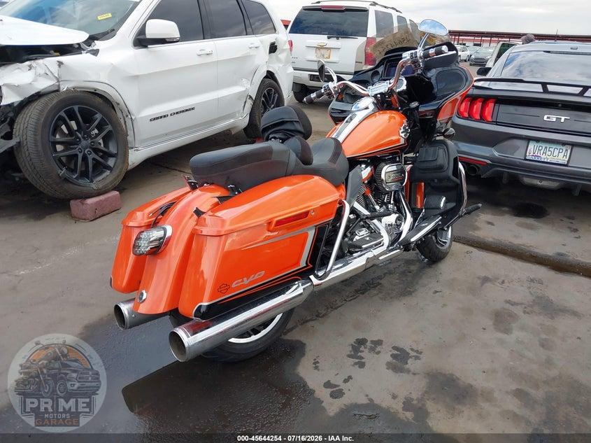 2022 HARLEY-DAVIDSON FLTRKSE (CVO ROAD GLIDE LIMITED) — фото 4