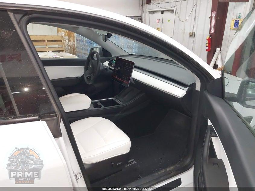 2022 TESLA MODEL Y LONG RANGE DUAL MOTOR ALL-WHEEL DRIVE — фото 5
