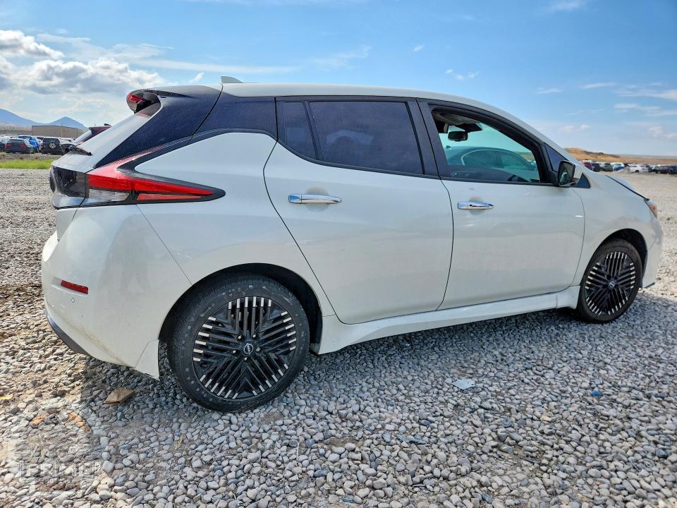 2023 NISSAN LEAF — фото 3
