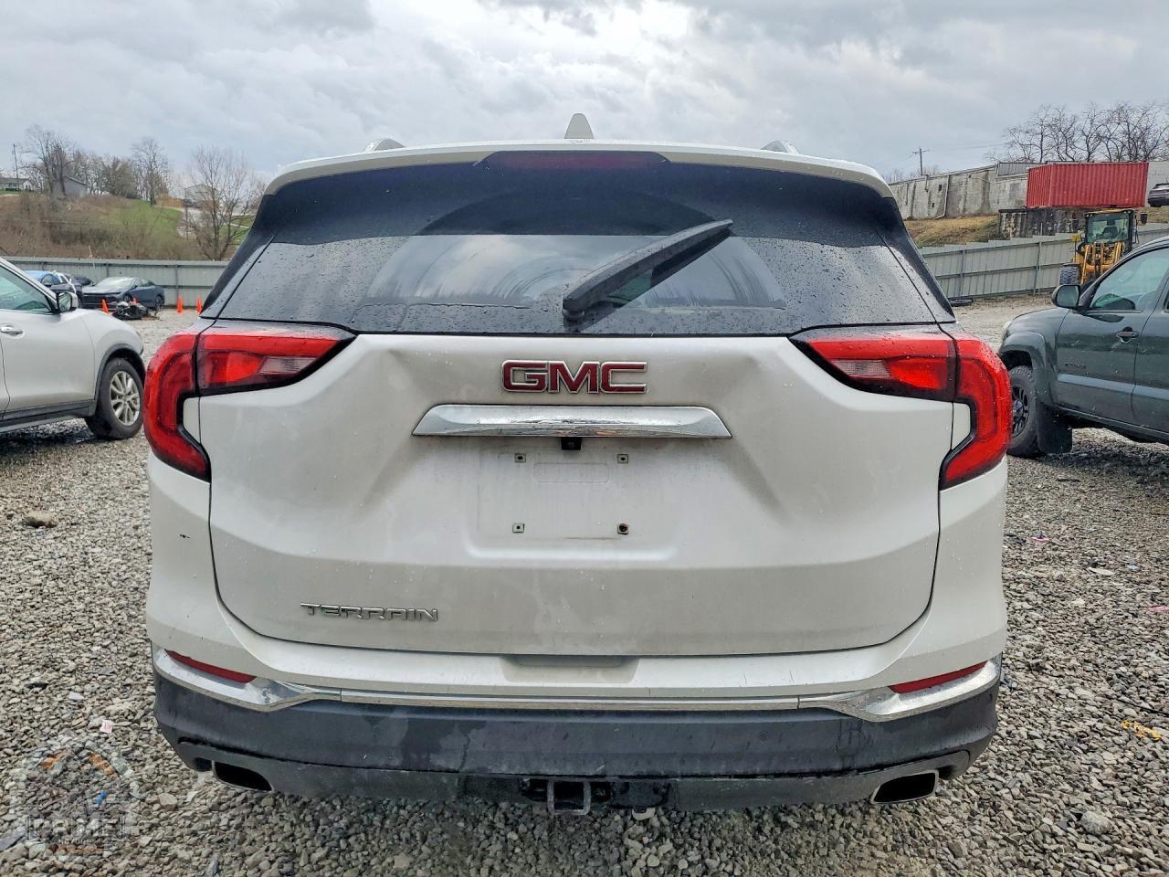 2020 GMC TERRAIN — фото 6