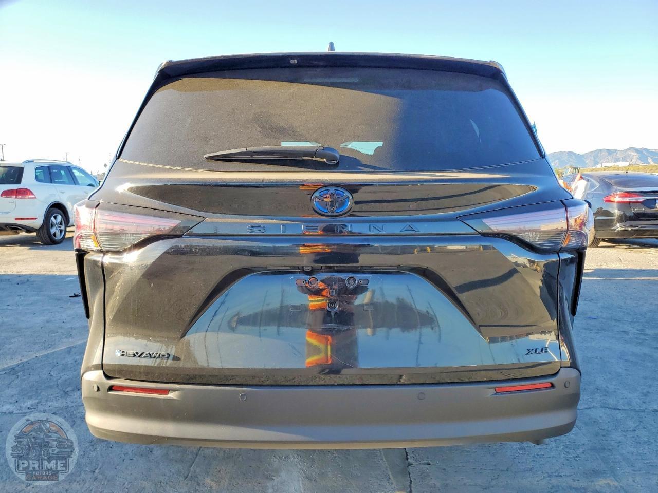 2025 TOYOTA SIENNA — фото 11