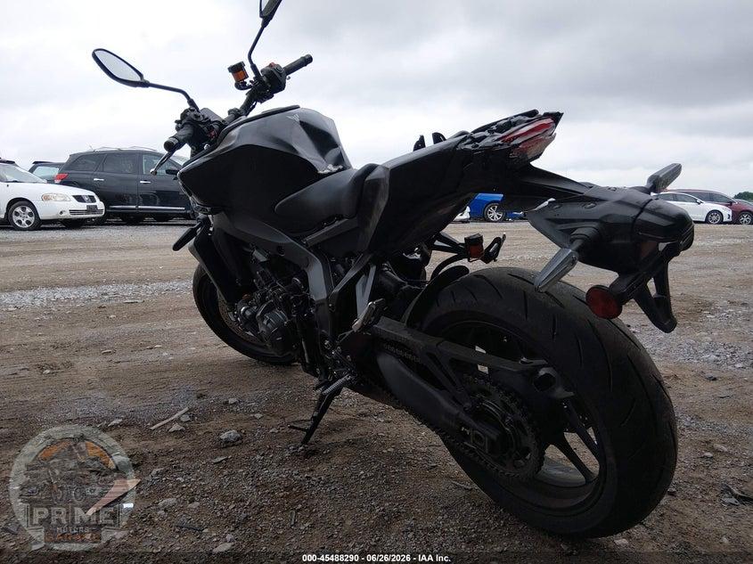 2024 YAMAHA MT09 — фото 3