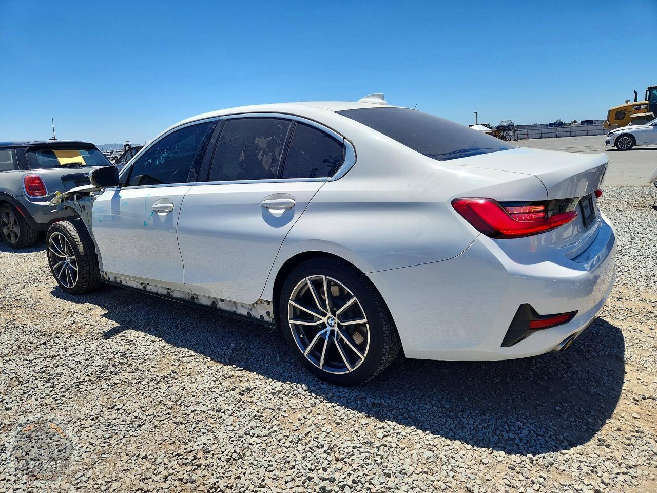 2020 BMW 3 SERIES — фото 2