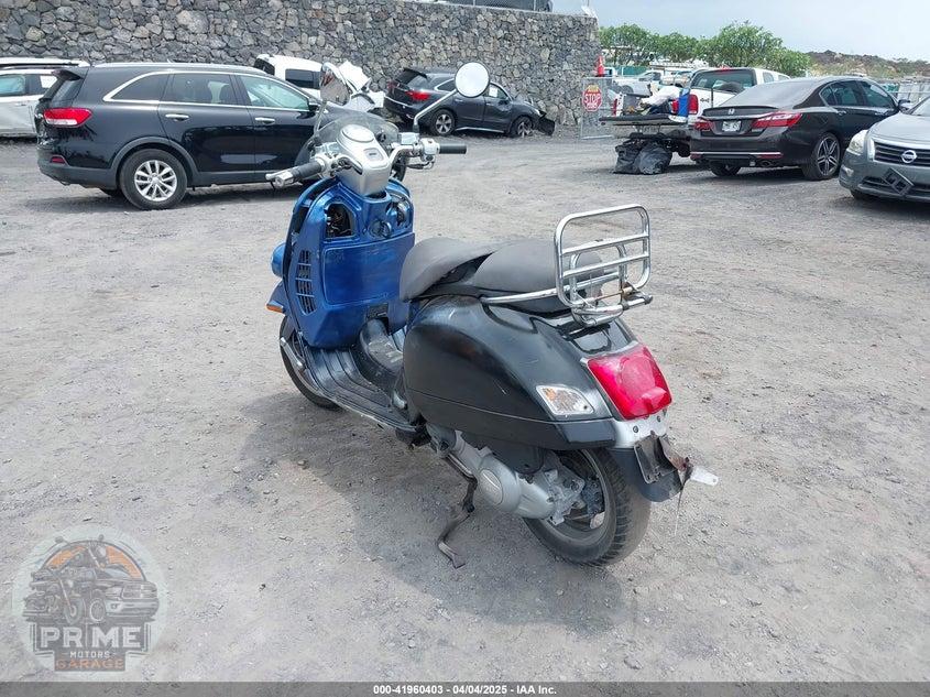 2016 VESPA GTS 300 SUPER — фото 3
