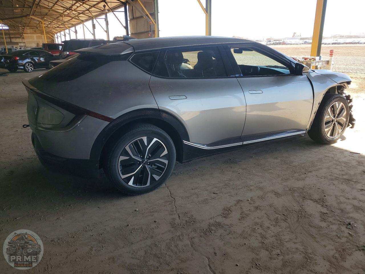2022 KIA EV6 — фото 3