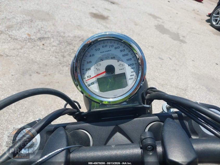 2016 VICTORY MOTORCYCLES GUNNER — фото 7