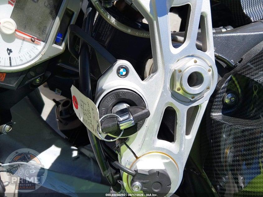 2016 BMW S 1000 RR — фото 11