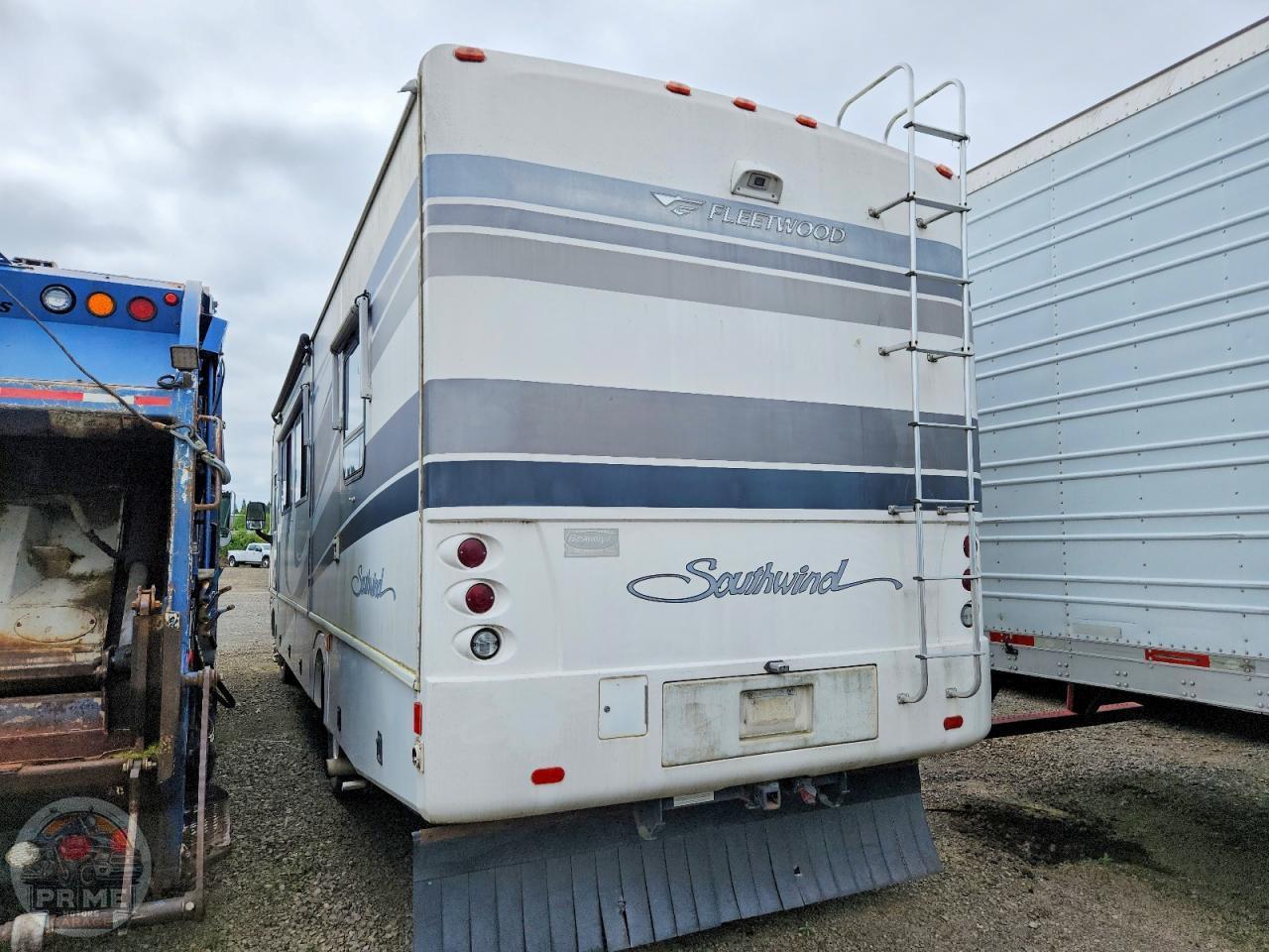 2006 FLEETWOOD SOUTHWIND — фото 9