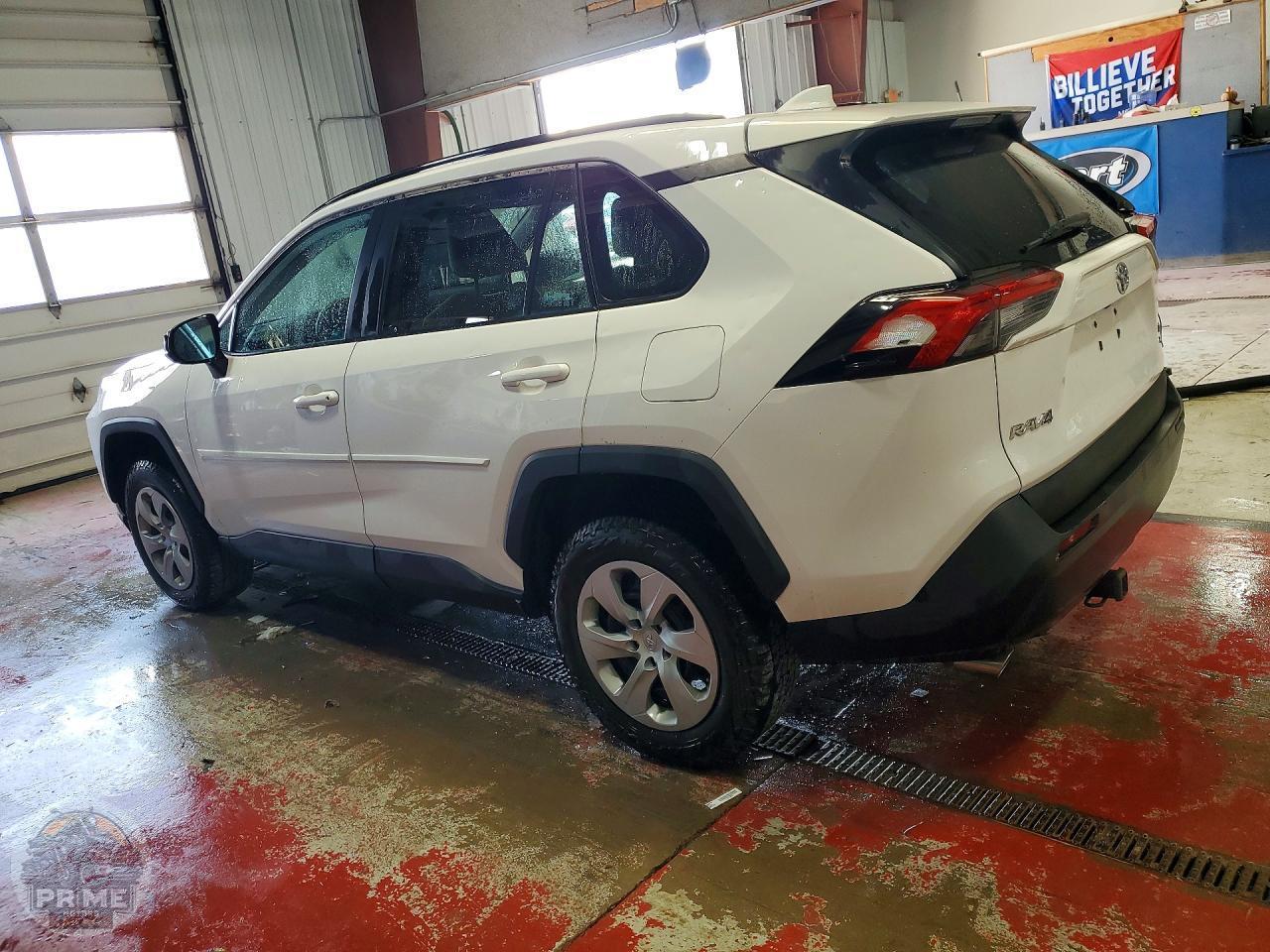 2021 TOYOTA RAV4 — фото 2
