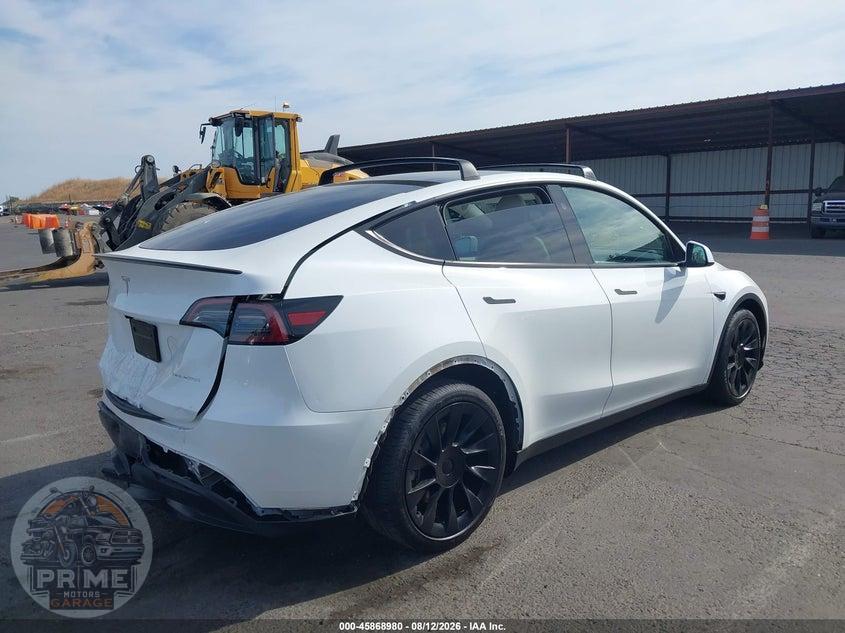 2024 TESLA MODEL Y LONG RANGE DUAL MOTOR ALL-WHEEL DRIVE — фото 4