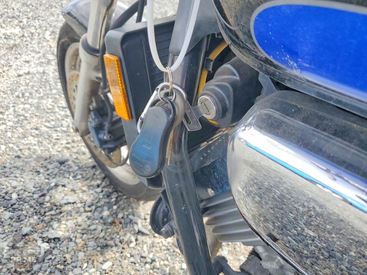 1998 HONDA VF750 — фото 16