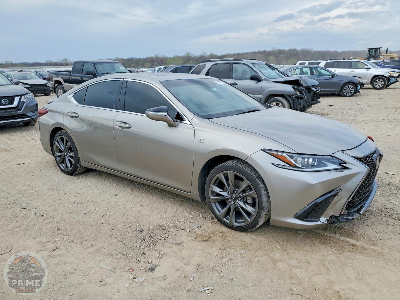 2021 LEXUS ES — фото 4