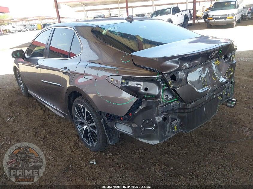 2019 TOYOTA CAMRY SE — фото 3