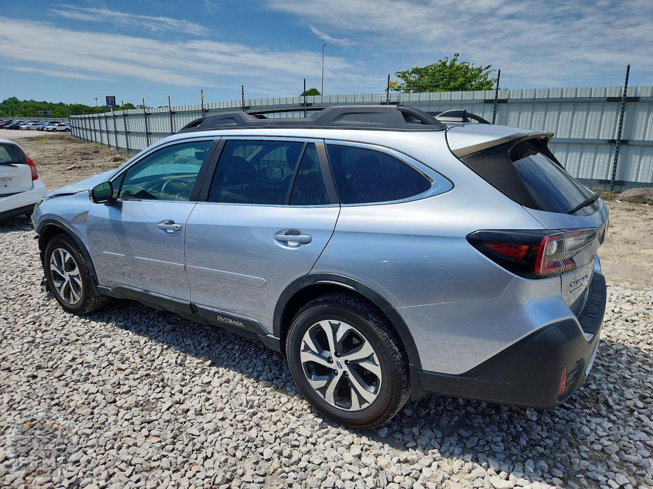 2020 SUBARU OUTBACK — фото 2