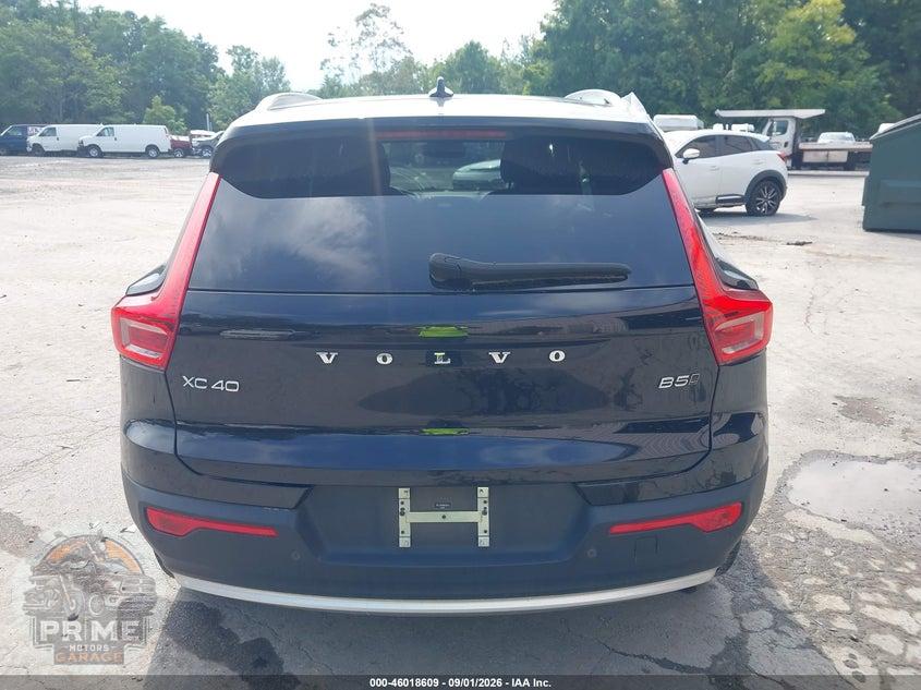 2024 VOLVO XC40 B5 CORE BRIGHT THEME/B5 CORE DARK THEME — фото 16