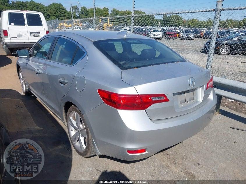 2013 ACURA ILX 2.0L — фото 3