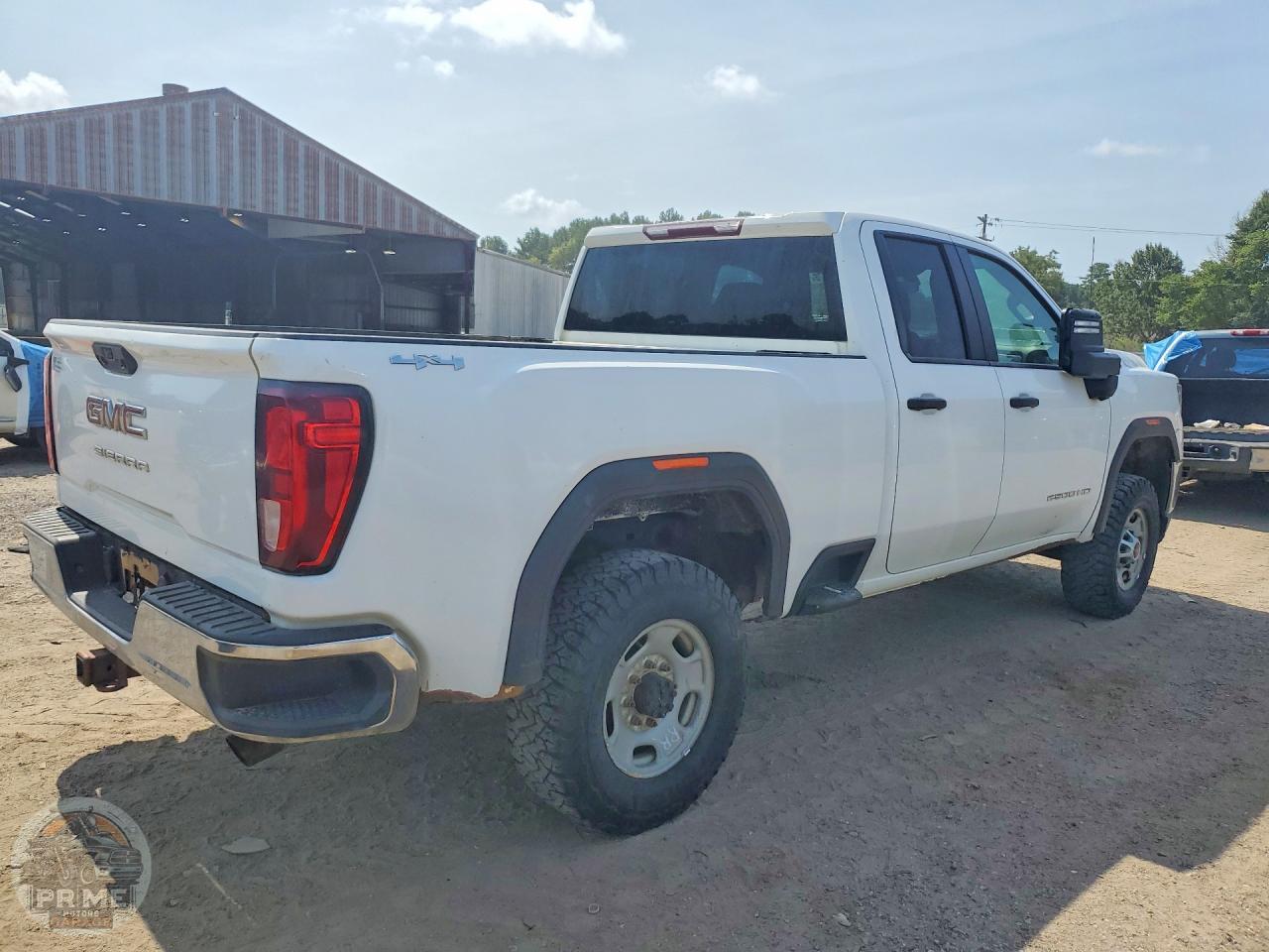2022 GMC SIERRA — фото 3