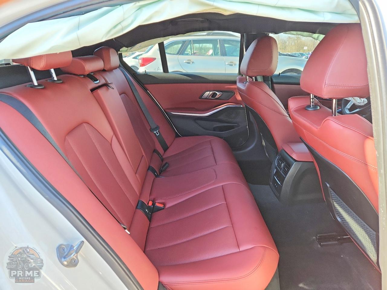 2022 BMW 3 SERIES — фото 10