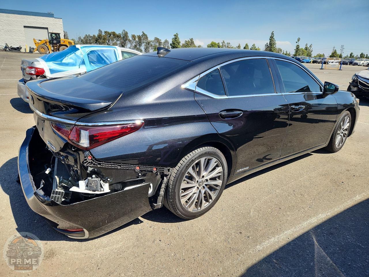 2020 LEXUS ES — фото 3