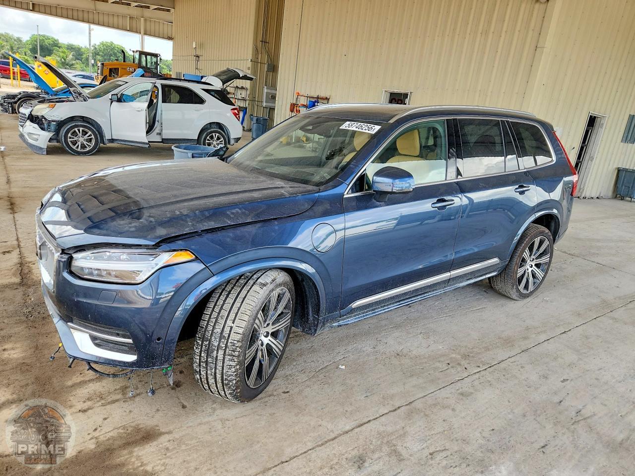 2025 VOLVO XC90 — фото 1