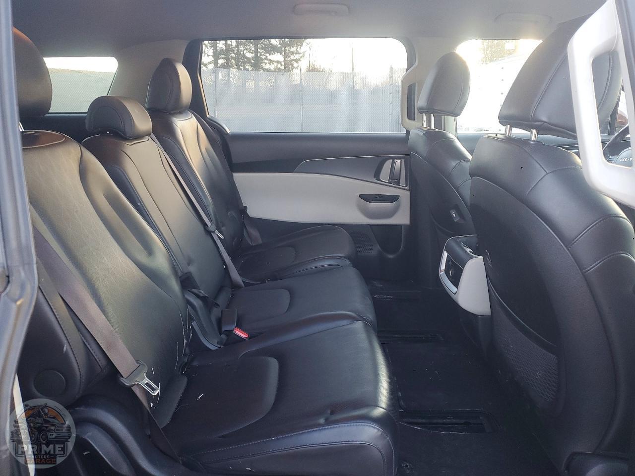 2023 KIA CARNIVAL — фото 11
