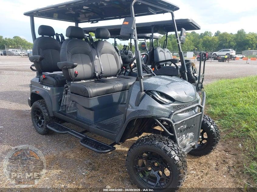 2027 CLUB CAR GOLF CART — фото 1