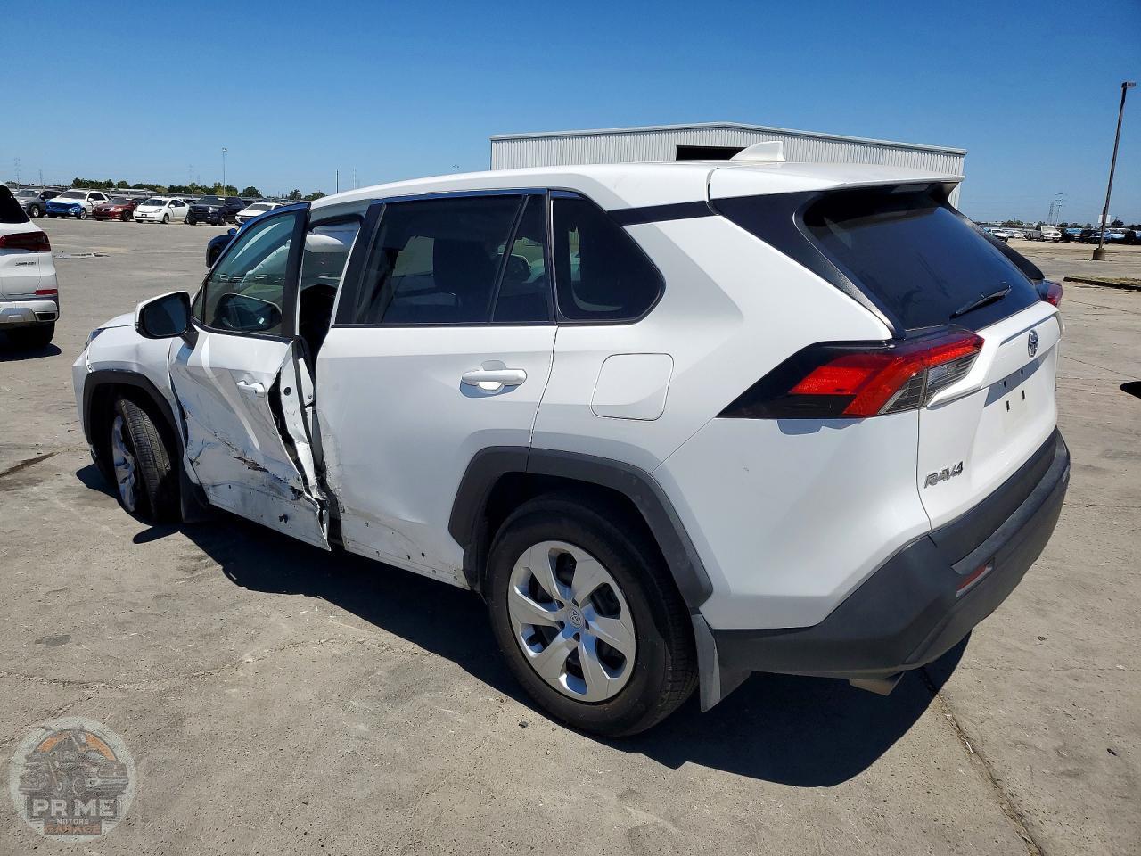 2025 TOYOTA RAV4 — фото 2