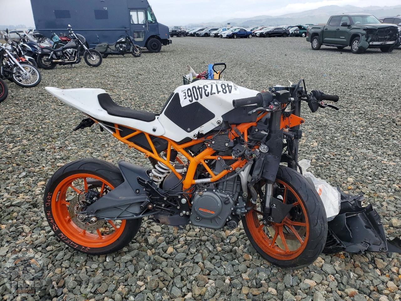 2015 KTM 390 — фото 1