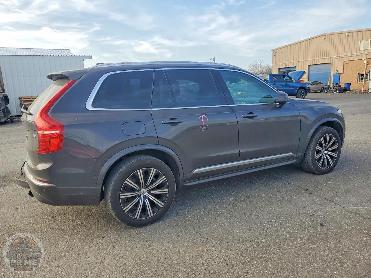 2025 VOLVO XC90 — фото 3